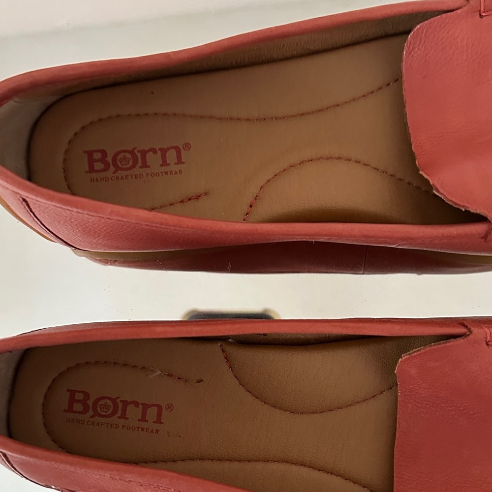 Born Women's Coral Loafers. New worn
